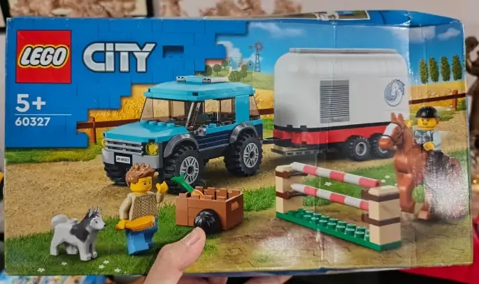 City Horse Transporter 60327 + Lego City @ 1 pcs